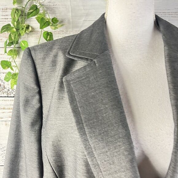 Tahari Blazer Jacket sz 16 Classic Gray Pockets Suit Career Professional Church - Picture 5 of 14